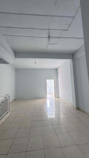 DiSewakan Ruko 3 Lantai di Movie Boulevard Jababeka Cikarang